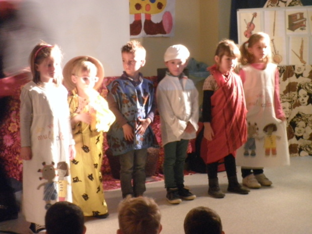 Spectacle pour les Maternelles. Spectacle pour les Maternelles.