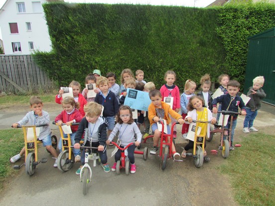 Les Petites Sections à vélo ! Les Petites Sections à vélo !