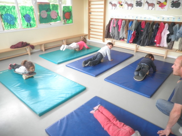 Ateliers "cirque" en Maternelle! Ateliers "cirque" en Maternelle!