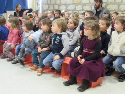 Abracadabra,spectacle de magie en Maternelle!