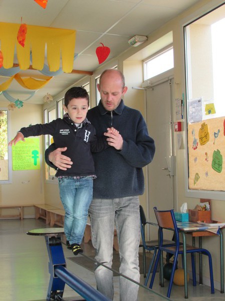 "Ateliers cirque" en Maternelle "Ateliers cirque" en Maternelle