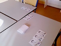 Ecole Sacré Coeur, Ouistreham, As tu un garçon avec une pelle bleue? Ecole Sacré Coeur, Ouistreham, As tu un garçon avec une pelle bleue?