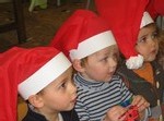 Ecole Sacre Ceur, Ouistreham, visite du Père Noël, les enfants sont sages...