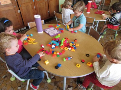 Les petits écoliers Les petits écoliers