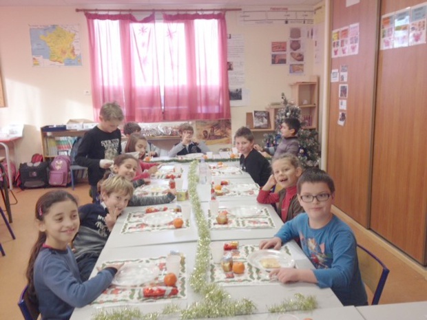 Repas de Noël dans les classes