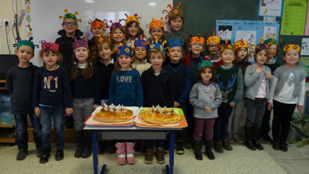 Vive le roi et vive la reine ! Vive le roi et vive la reine !