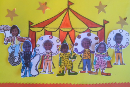 Le cirque arrive ! Le cirque arrive !