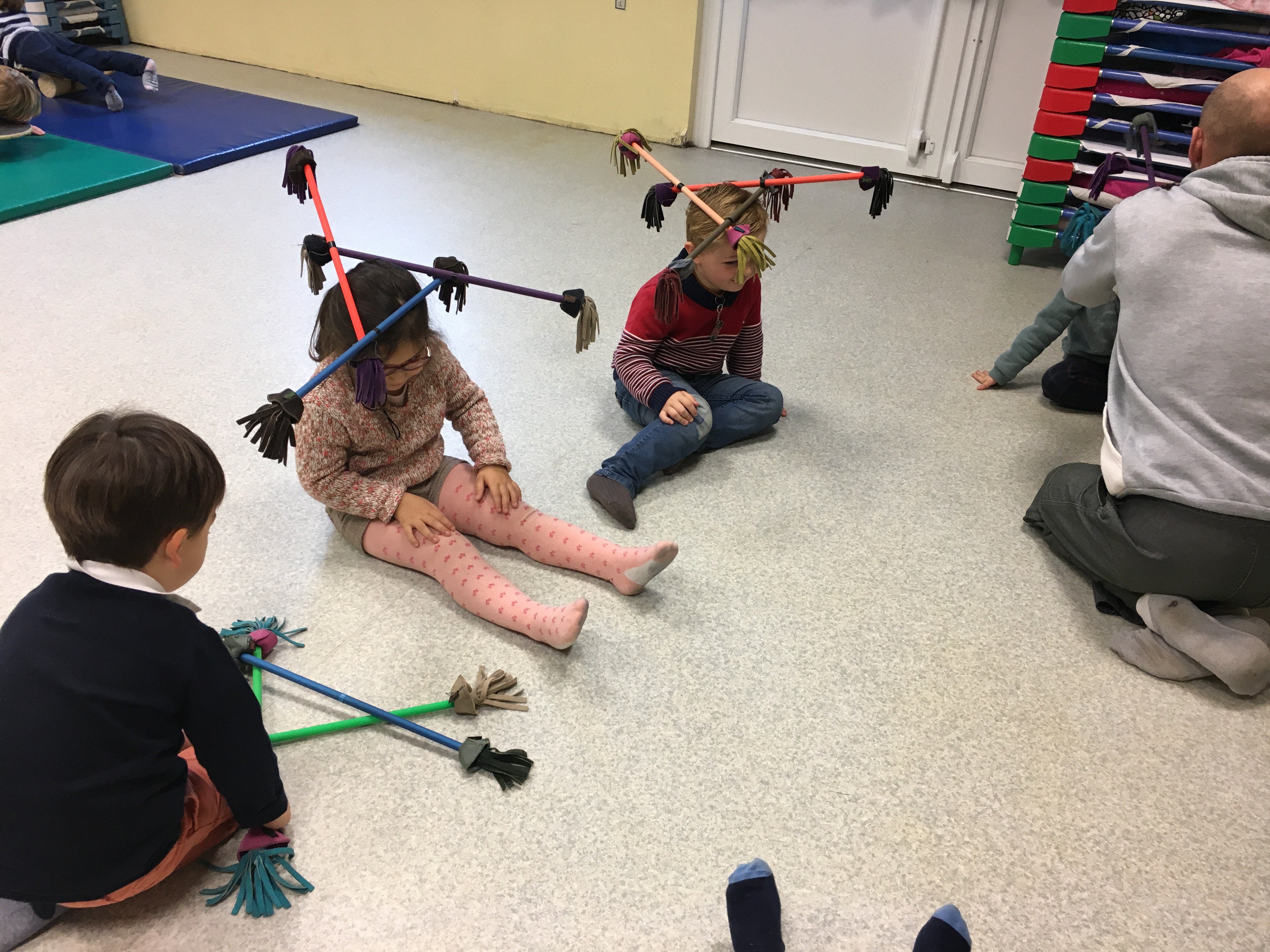 Tous les mardis, c'est cirque !! Tous les mardis, c'est cirque !!