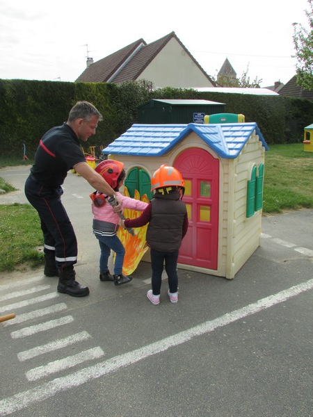 Les petits pompiers