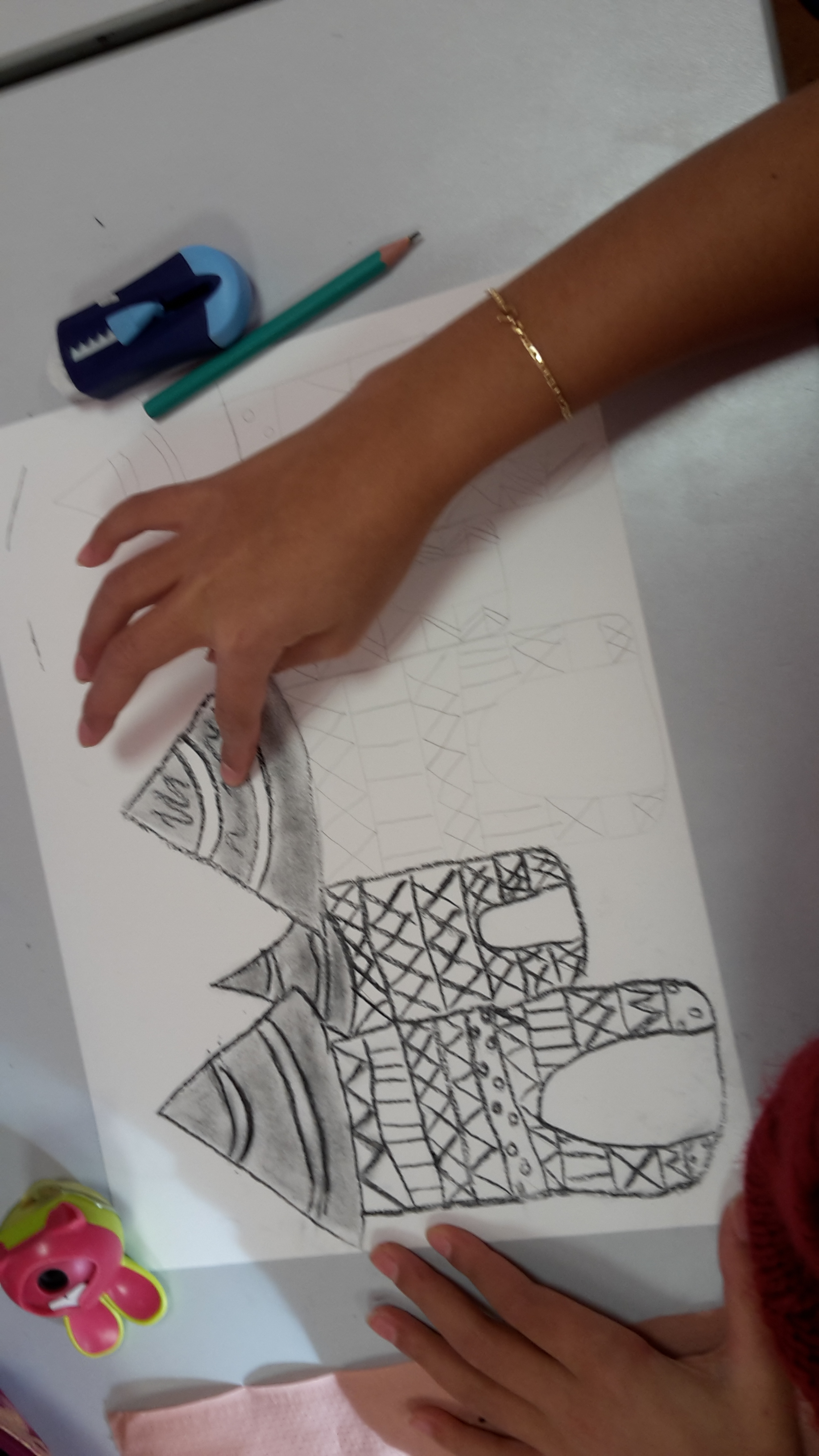 Village africain au fusain Village africain au fusain