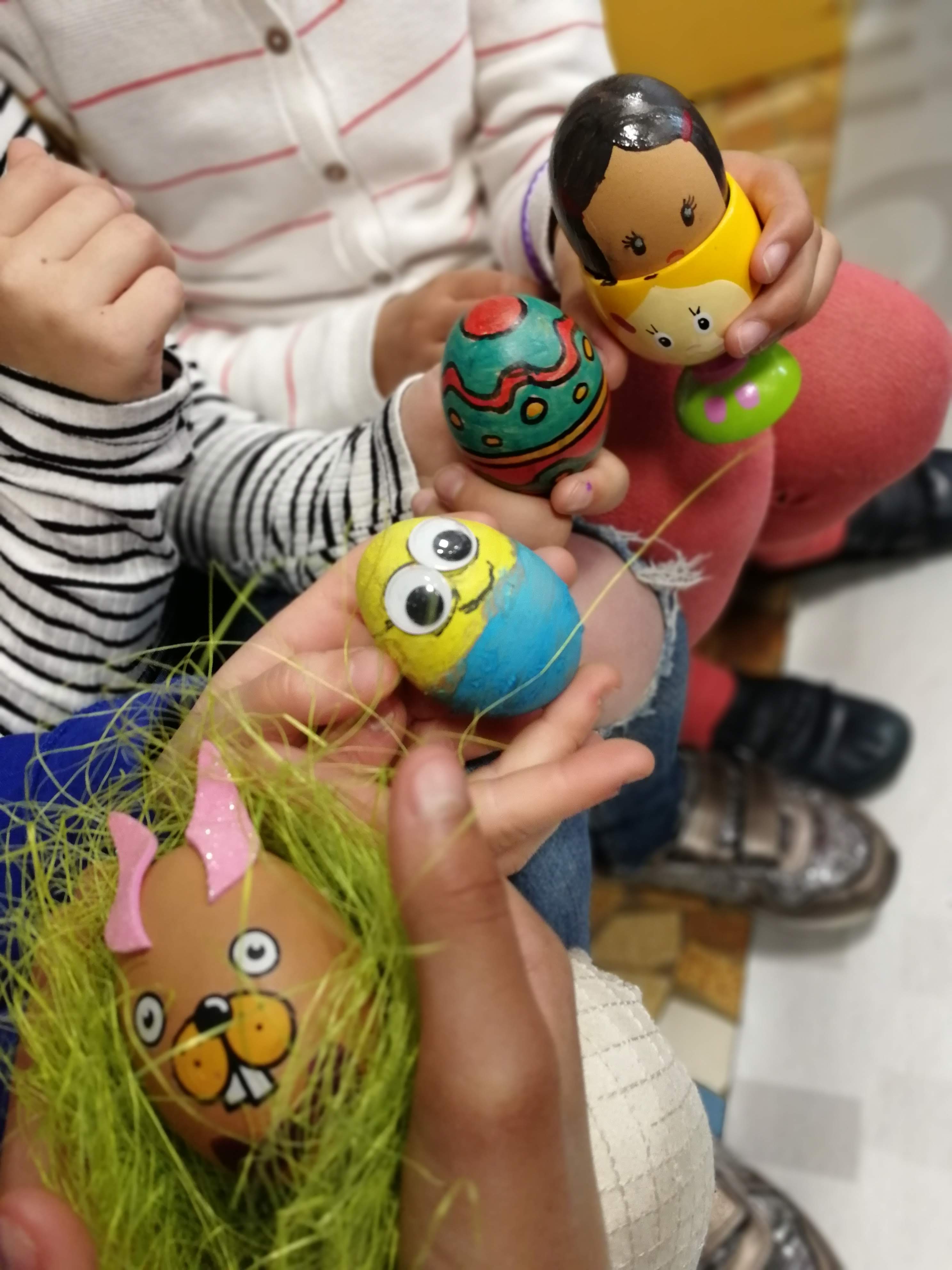 Egg rolling avec les CE1 et les CE2.