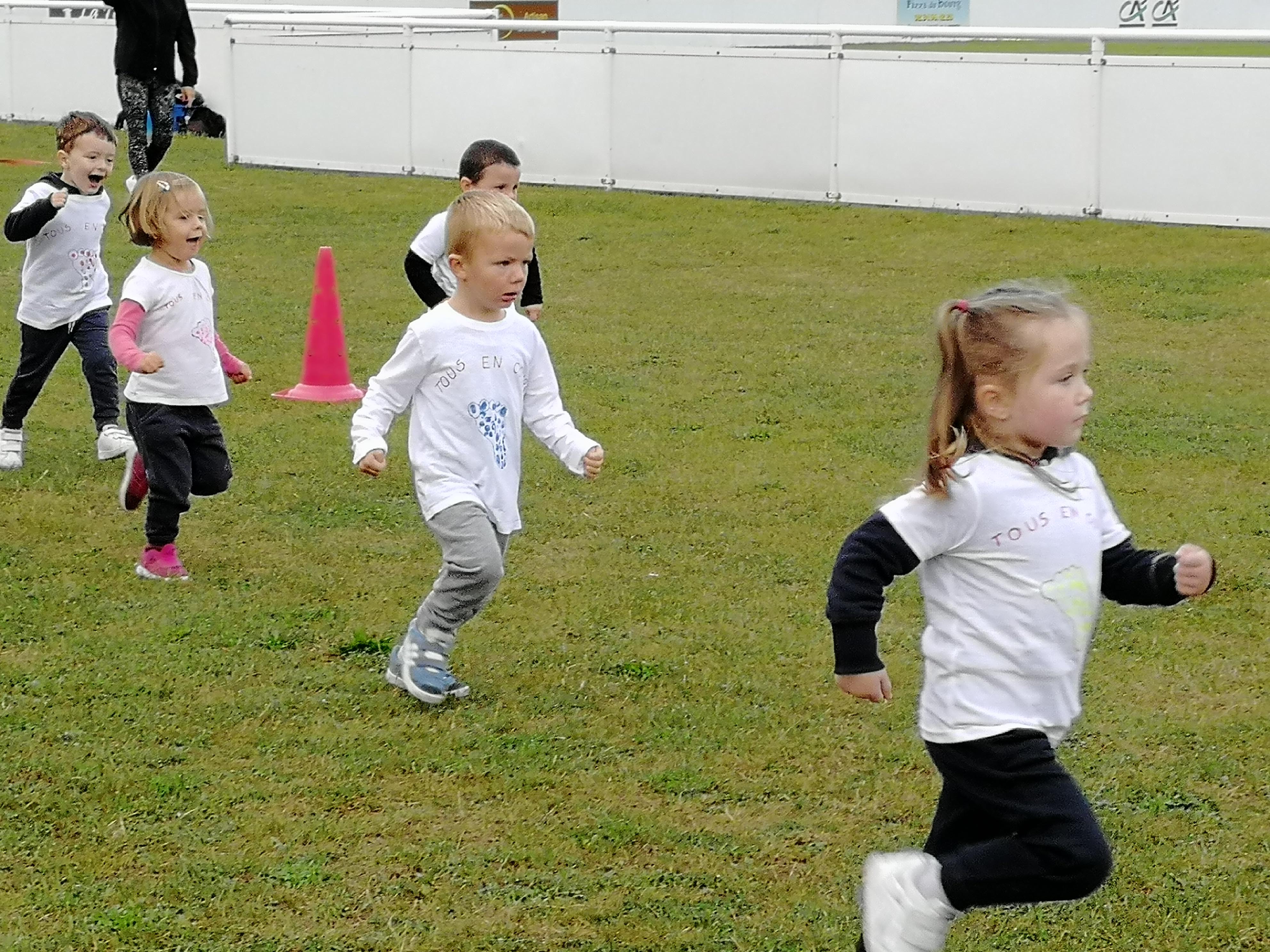 TOUS EN COURSE ! TOUS EN COURSE !