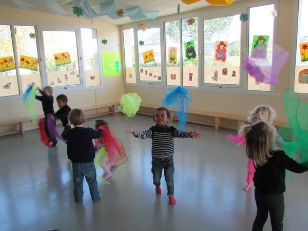 "Ateliers cirque" en Maternelle