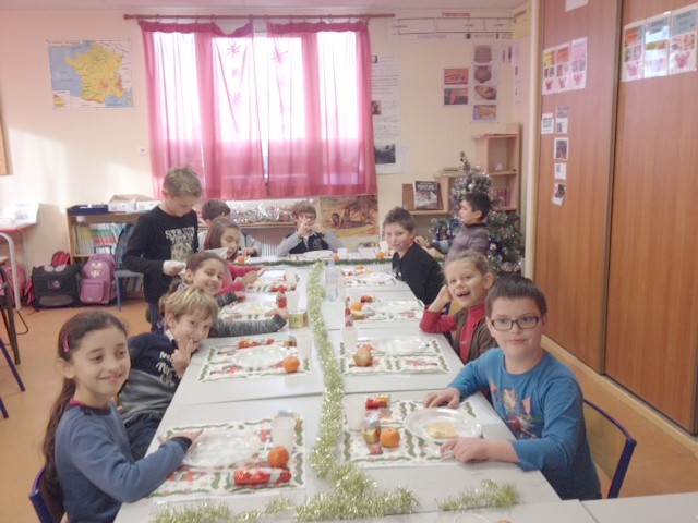 Repas de Noël dans les classes