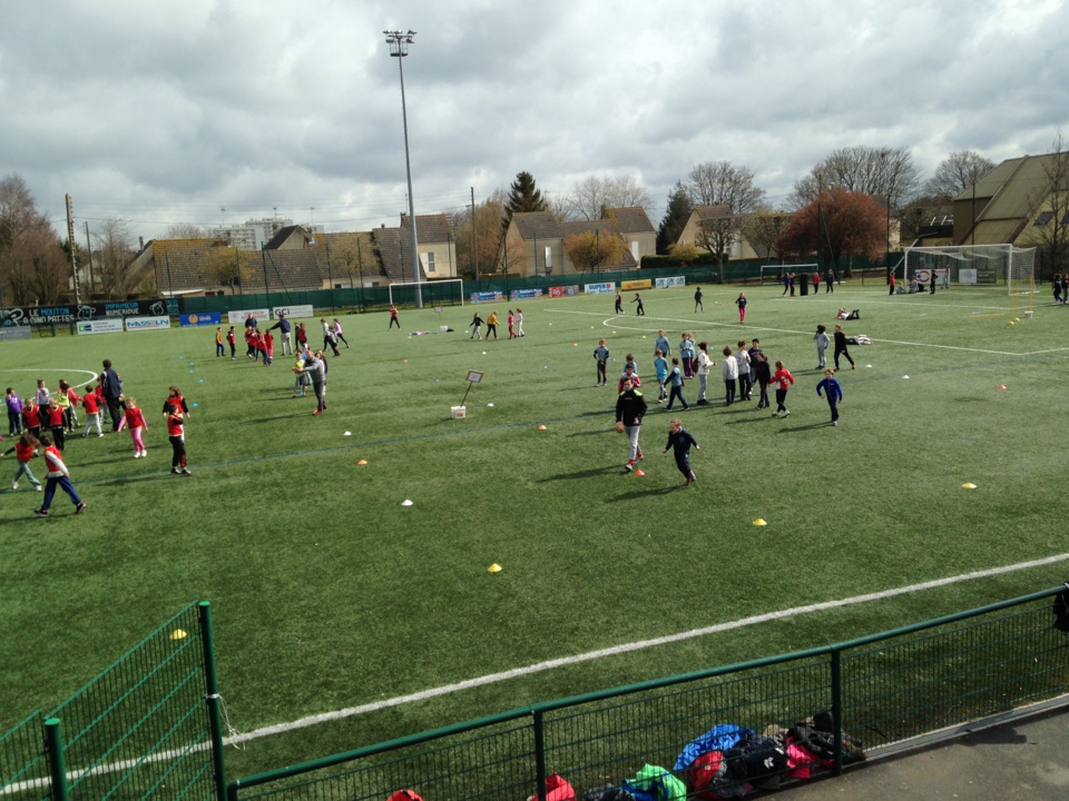 Tournoi de rugby pour les classes de CM1 et CM2