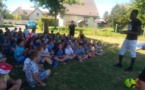 Romain Genevois échange avec les enfants du primaire sur son métier: footballeur professionnel Romain Genevois échange avec les enfants du primaire sur son métier: footballeur professionnel
