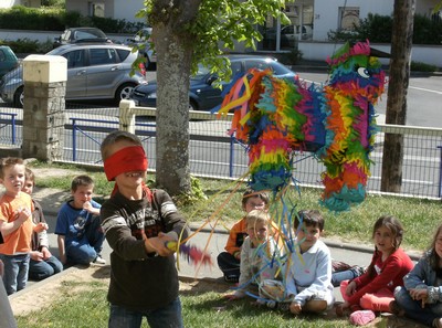 pinata 011.jpg pinata 011.jpg